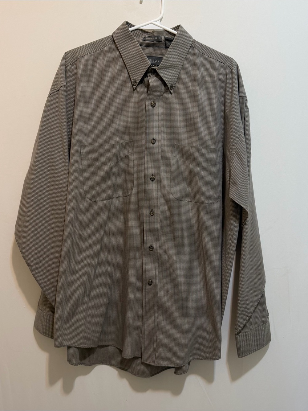 Van Heusen Men's Gray Button-Down Shirt Wrinkle Free